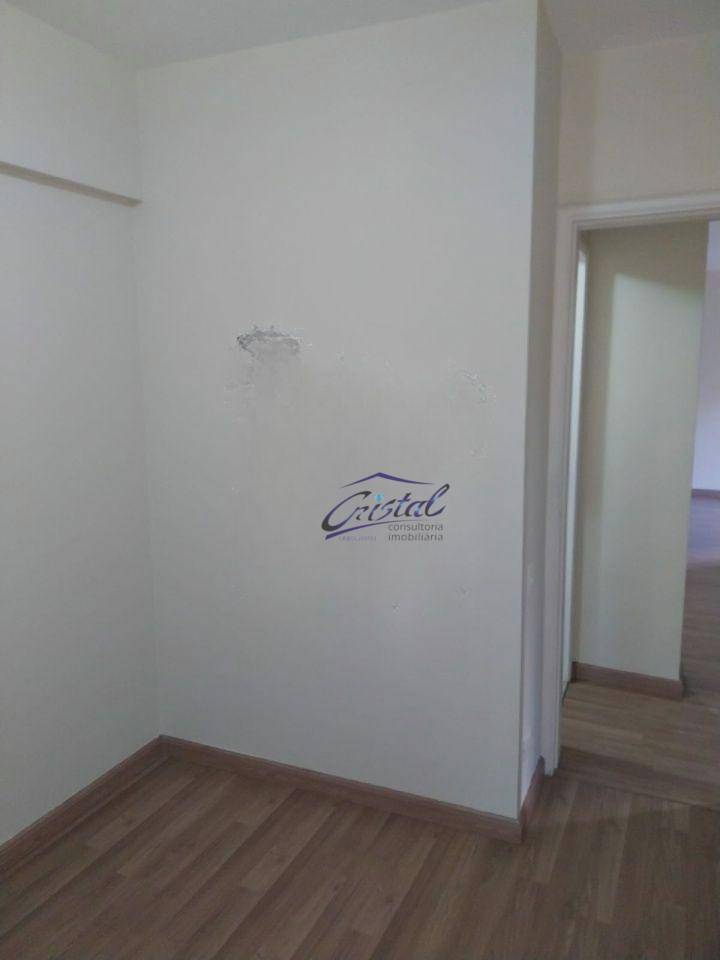 Apartamento para alugar com 3 quartos, 82m² - Foto 13