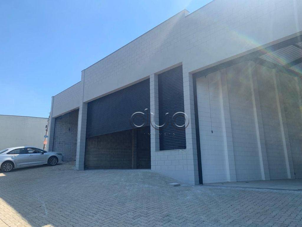 Depósito-Galpão-Armazém para alugar, 220m² - Foto 2