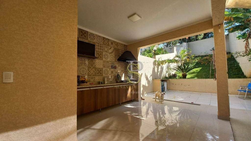 Casa à venda com 3 quartos, 104m² - Foto 26