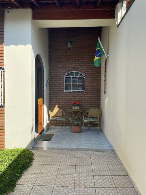 Sobrado à venda com 4 quartos, 337m² - Foto 29