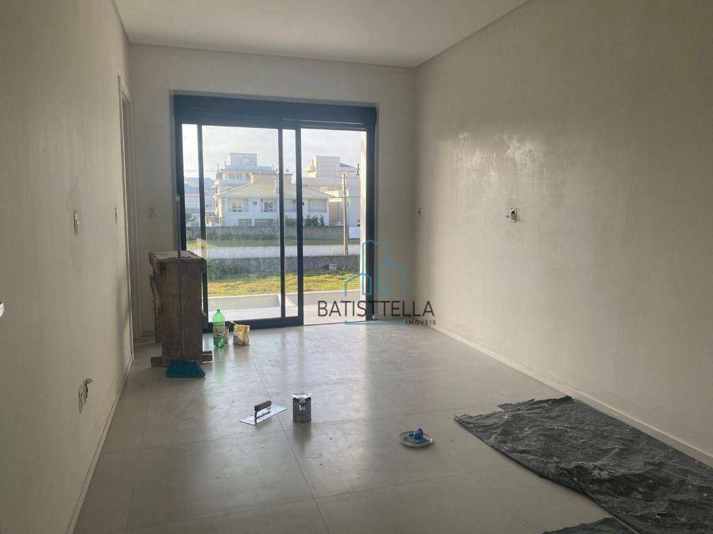 Casa à venda com 3 quartos, 202m² - Foto 11