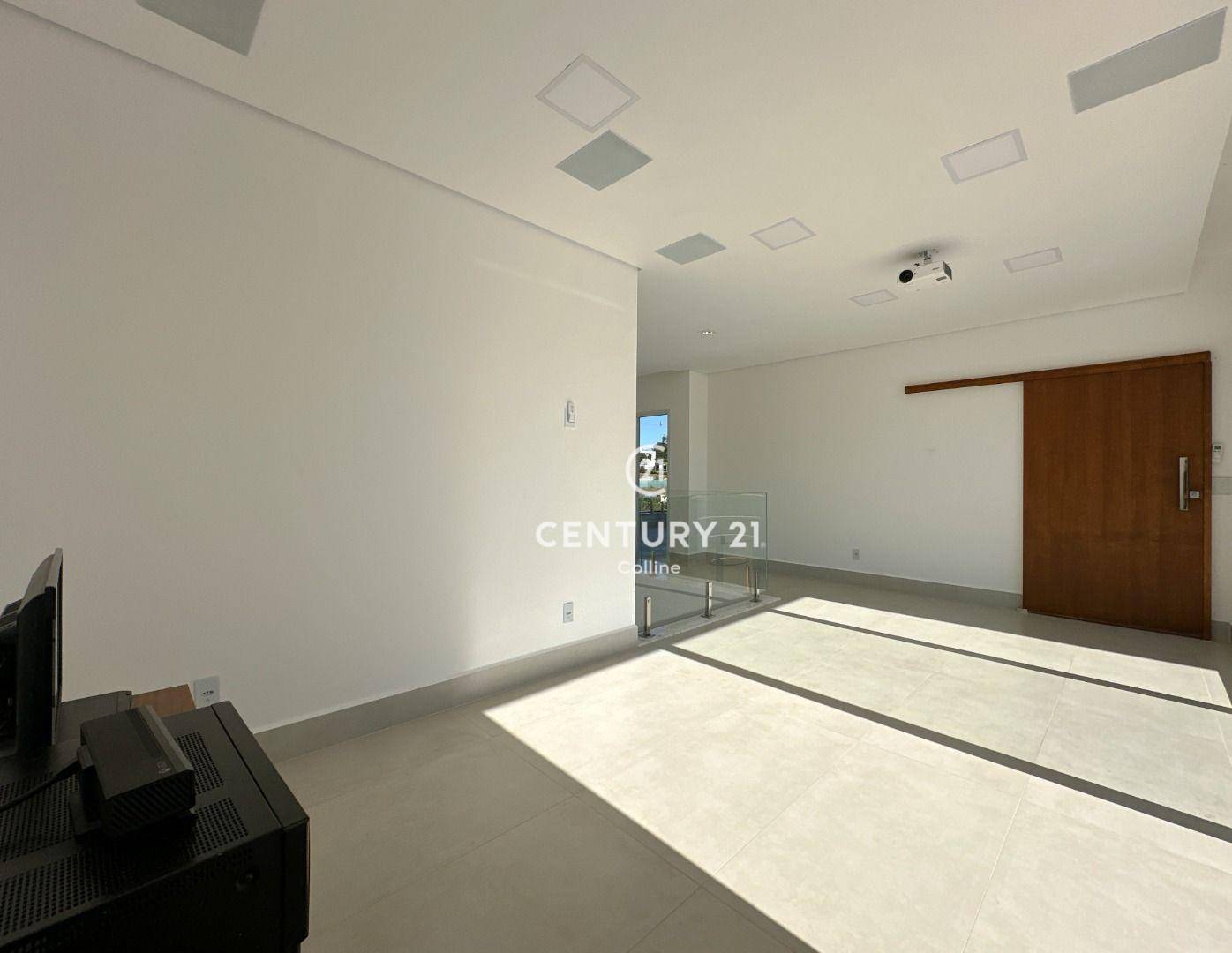 Sobrado à venda com 4 quartos, 256m² - Foto 18