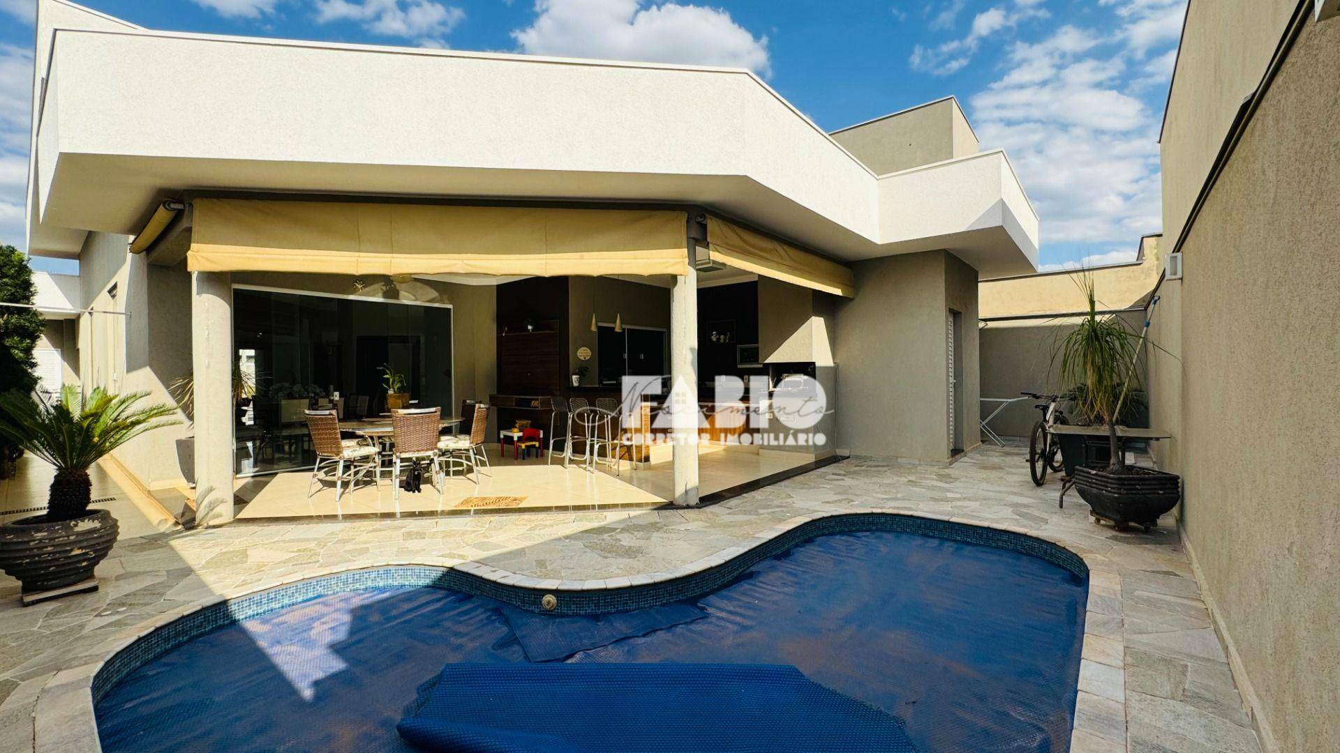 Casa de Condomínio à venda com 3 quartos, 250m² - Foto 19