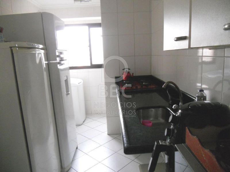 Apartamento à venda com 2 quartos, 67m² - Foto 8