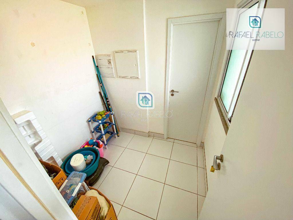 Apartamento para alugar com 3 quartos, 130m² - Foto 18