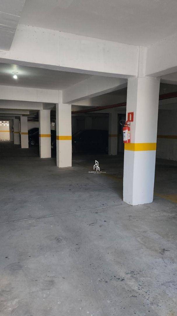 Apartamento à venda e aluguel com 2 quartos, 50m² - Foto 18