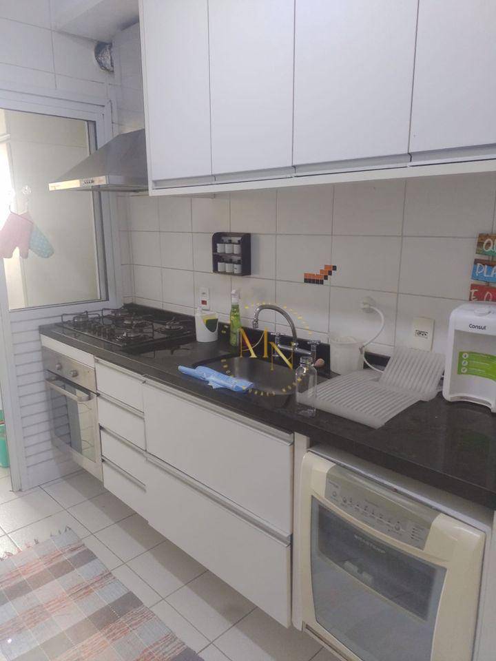 Apartamento à venda com 3 quartos, 95m² - Foto 9