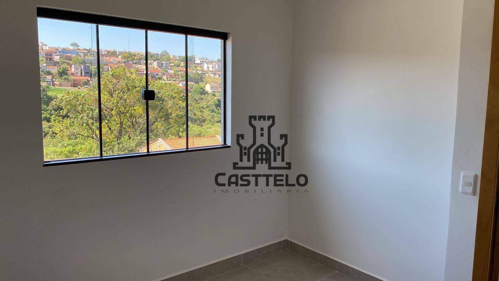 Casa à venda com 3 quartos, 116m² - Foto 8