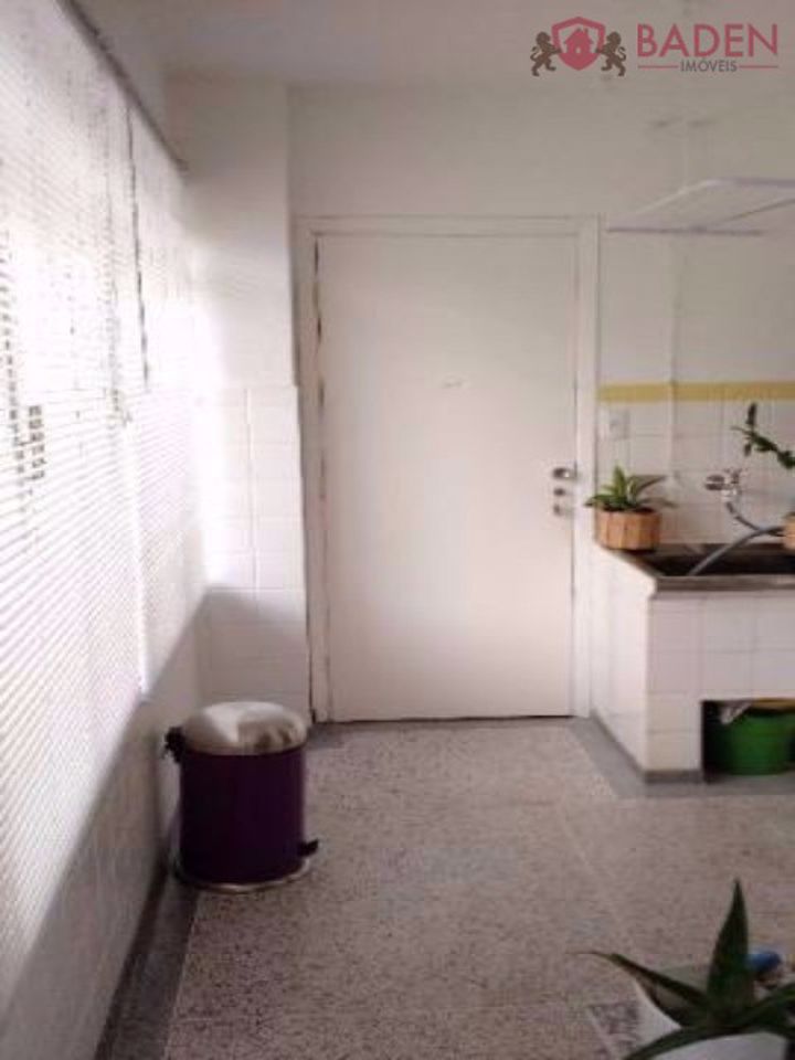 Apartamento à venda com 3 quartos, 200m² - Foto 5