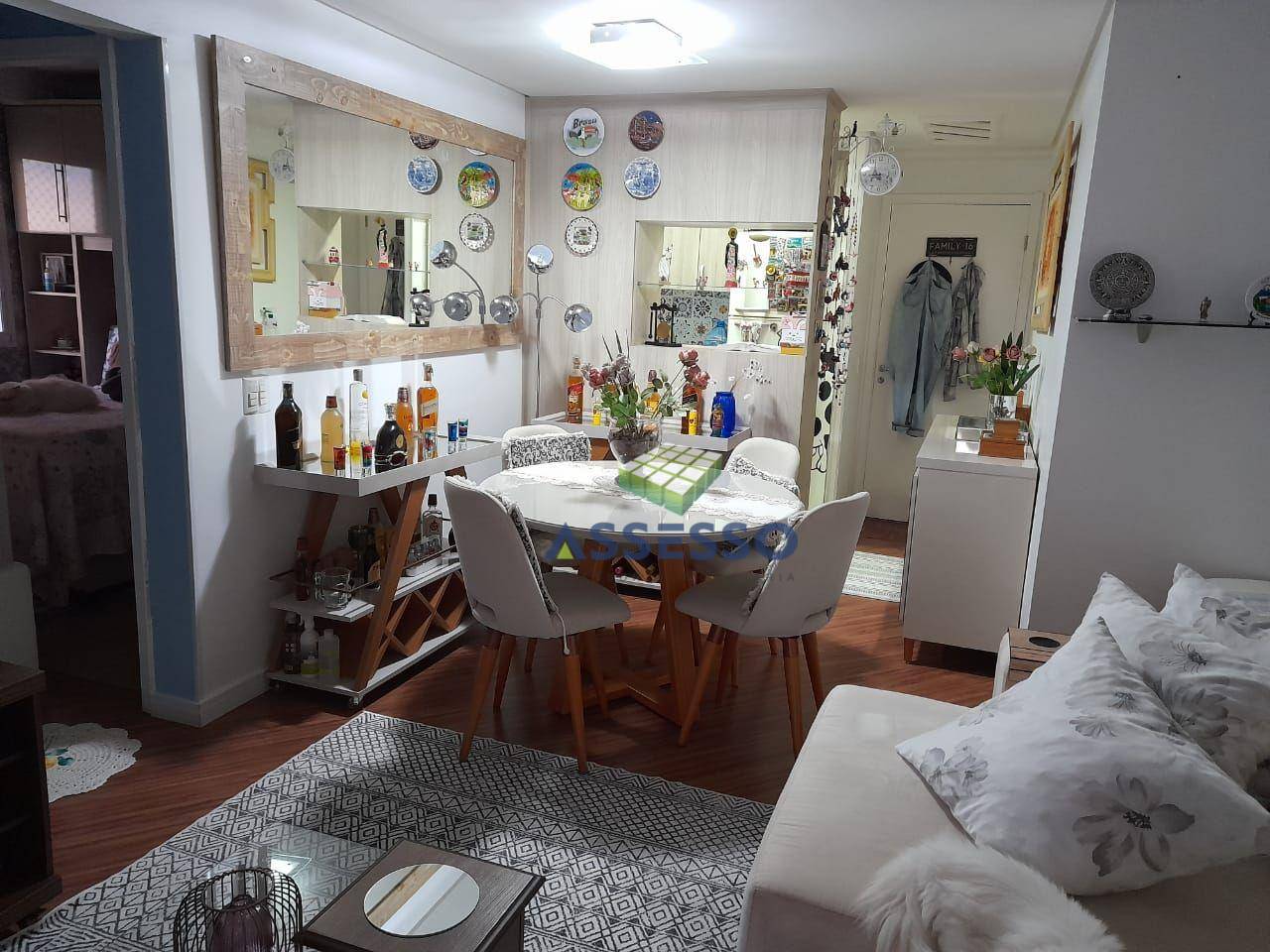 Apartamento à venda com 3 quartos, 61m² - Foto 1