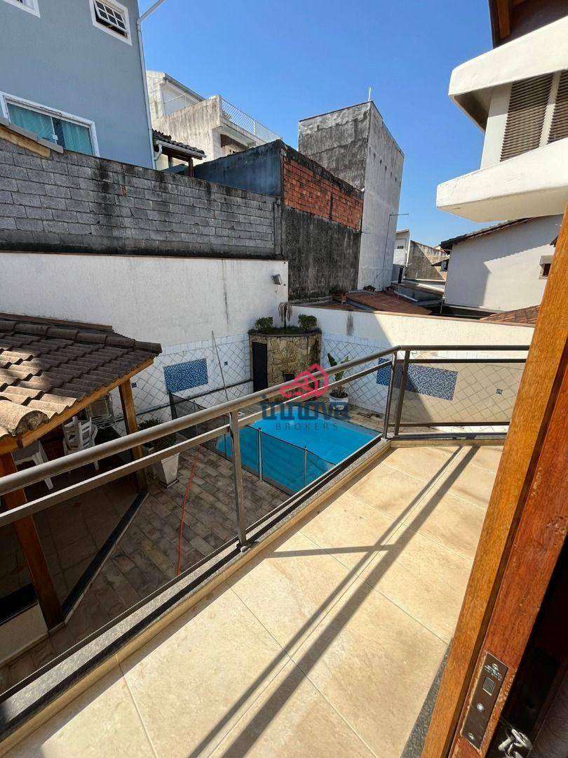 Sobrado à venda com 3 quartos, 270m² - Foto 13