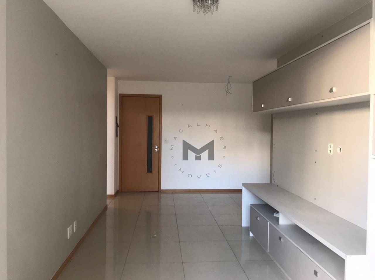 Apartamento à venda com 2 quartos, 80m² - Foto 3