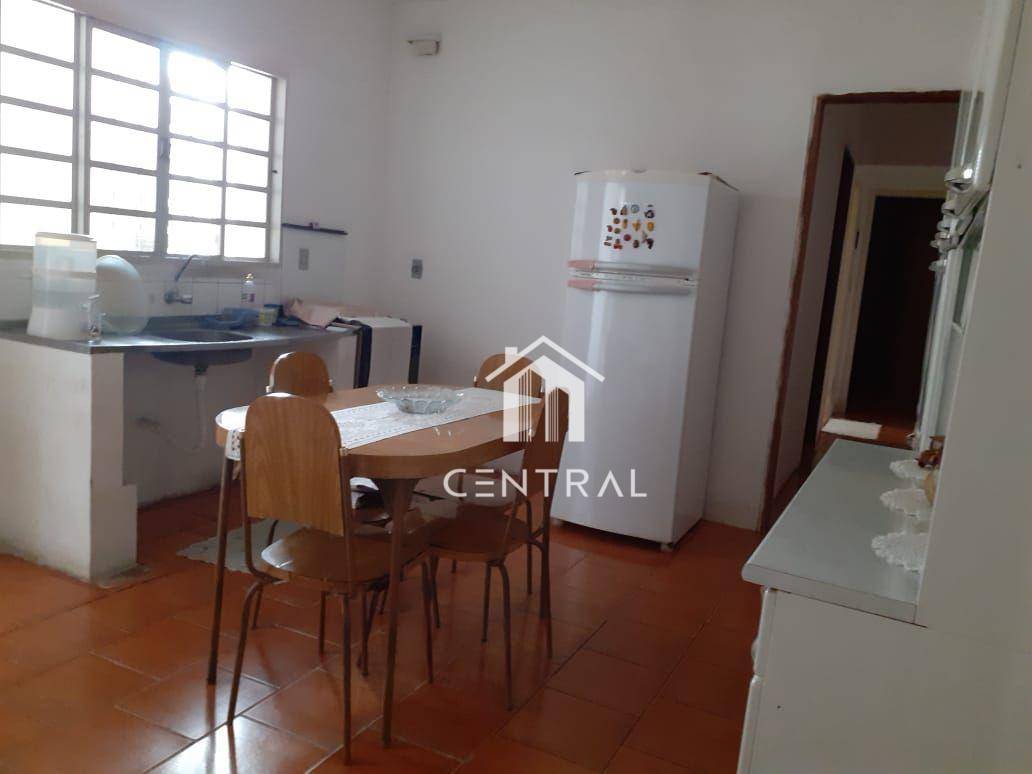 Casa à venda com 2 quartos, 120m² - Foto 9