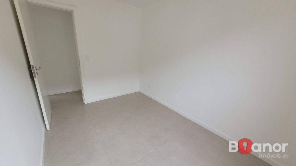 Apartamento para alugar com 3 quartos, 75m² - Foto 11