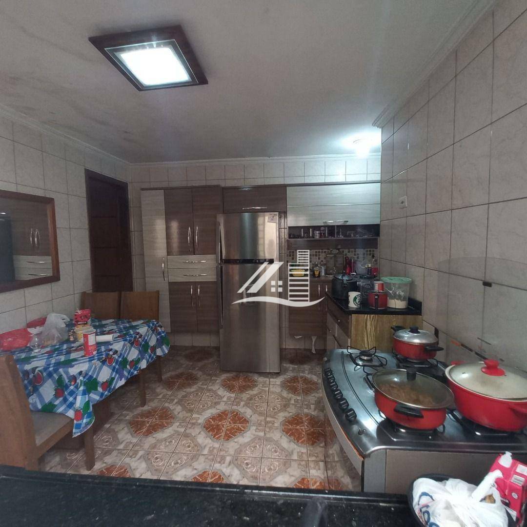 Sobrado à venda com 3 quartos, 100m² - Foto 3