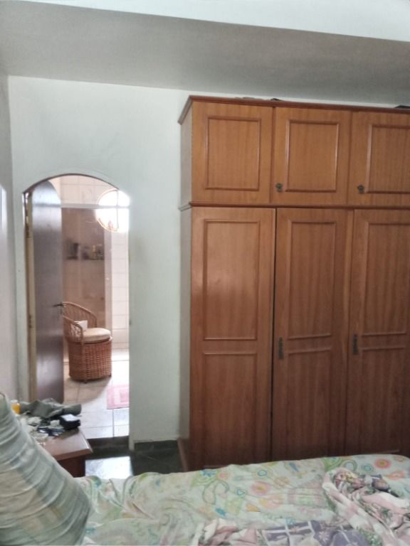 Chácara à venda com 5 quartos, 1000m² - Foto 4