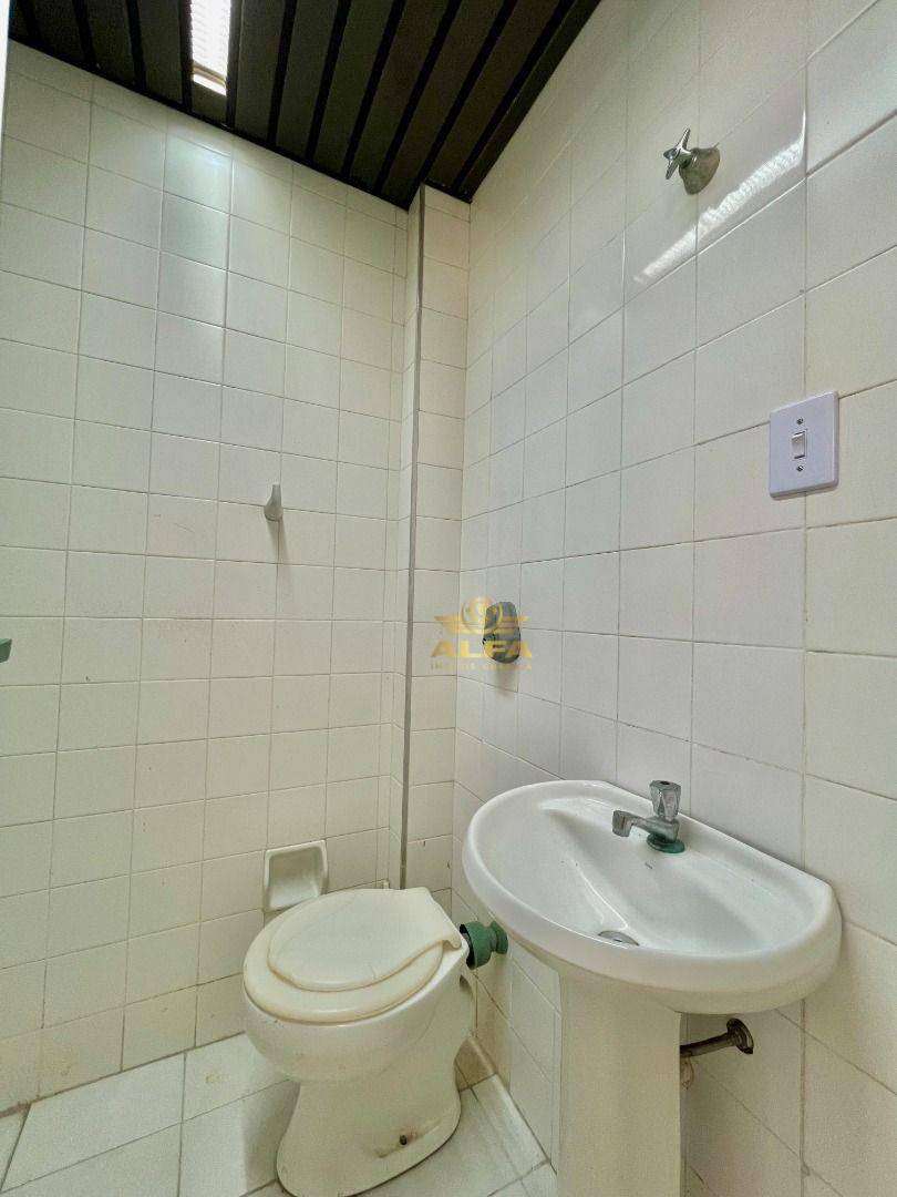 Apartamento à venda com 3 quartos, 200m² - Foto 35