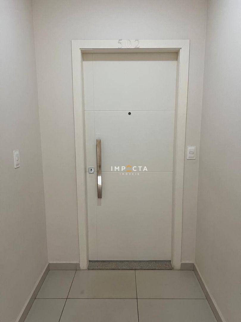 Apartamento à venda com 3 quartos, 132m² - Foto 4