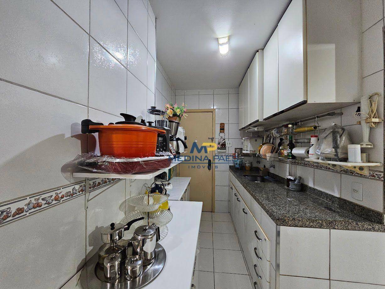 Apartamento à venda com 2 quartos, 60m² - Foto 5