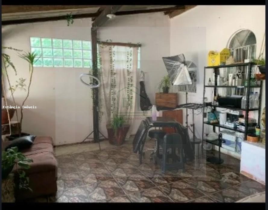 Casa à venda com 2 quartos, 360m² - Foto 4