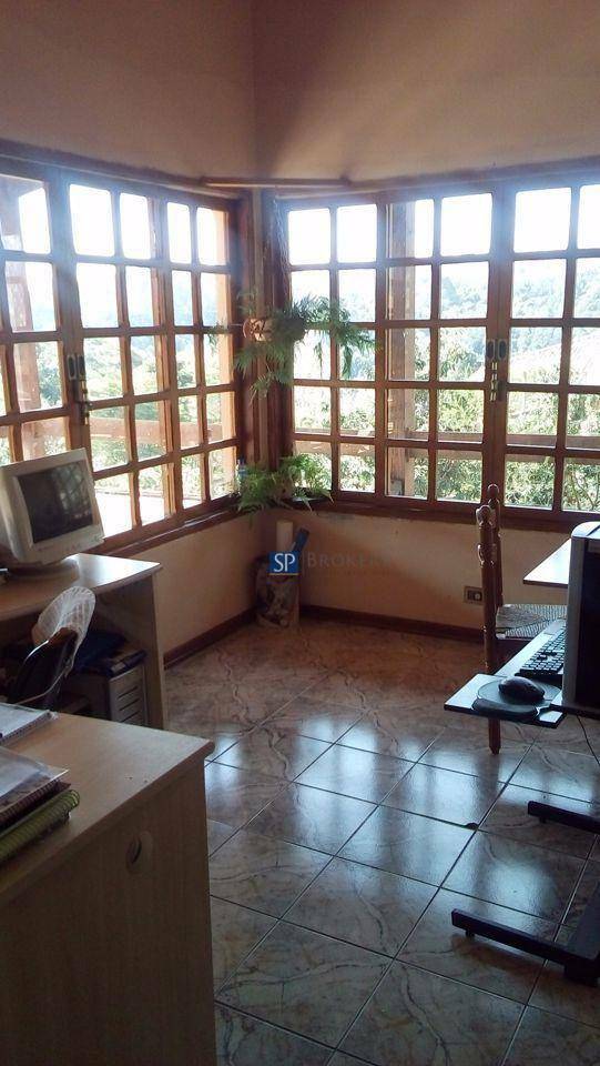 Casa de Condomínio à venda com 3 quartos, 330m² - Foto 12