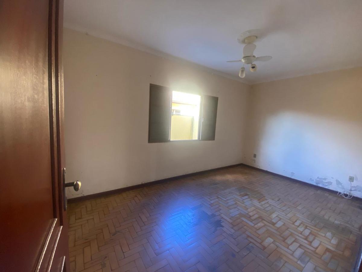 Casa à venda com 3 quartos, 160m² - Foto 7