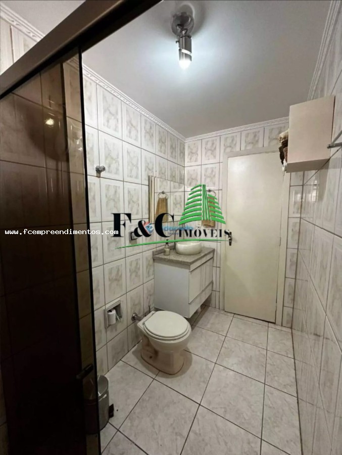 Casa à venda com 3 quartos, 200m² - Foto 14