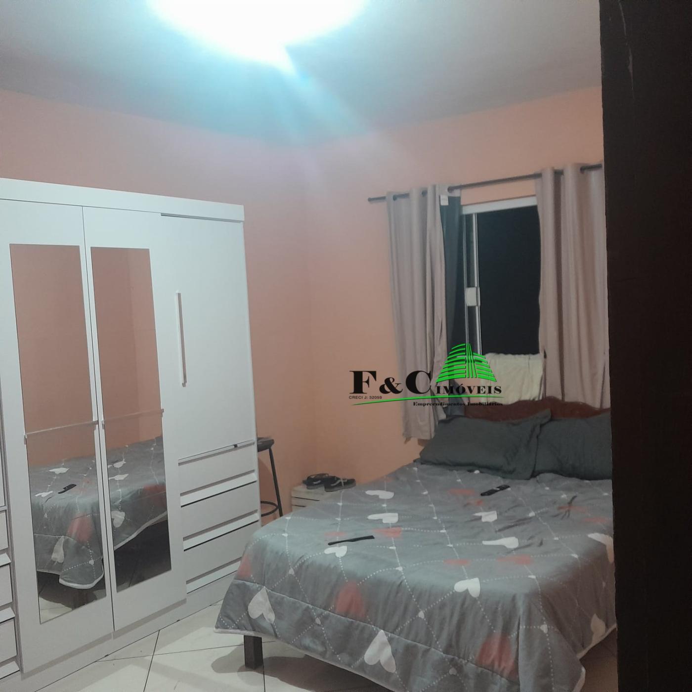 Casa à venda com 3 quartos, 221m² - Foto 3