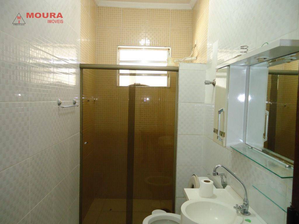 Casa para alugar com 2 quartos, 60m² - Foto 15