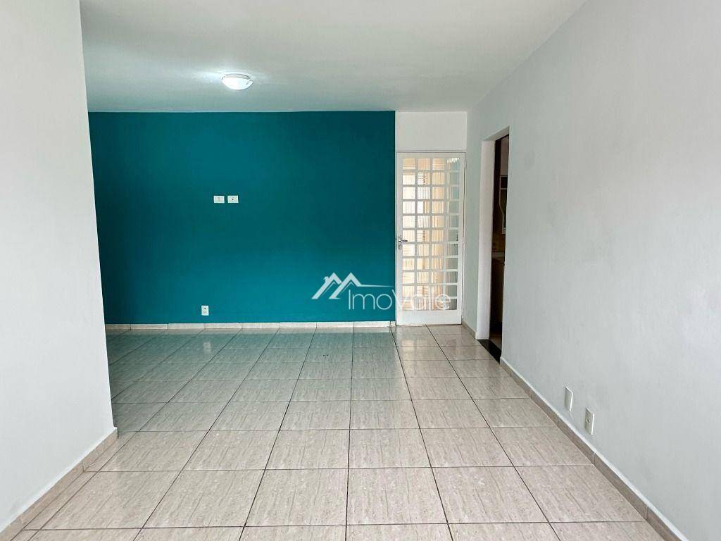 Casa para alugar com 3 quartos, 200m² - Foto 5