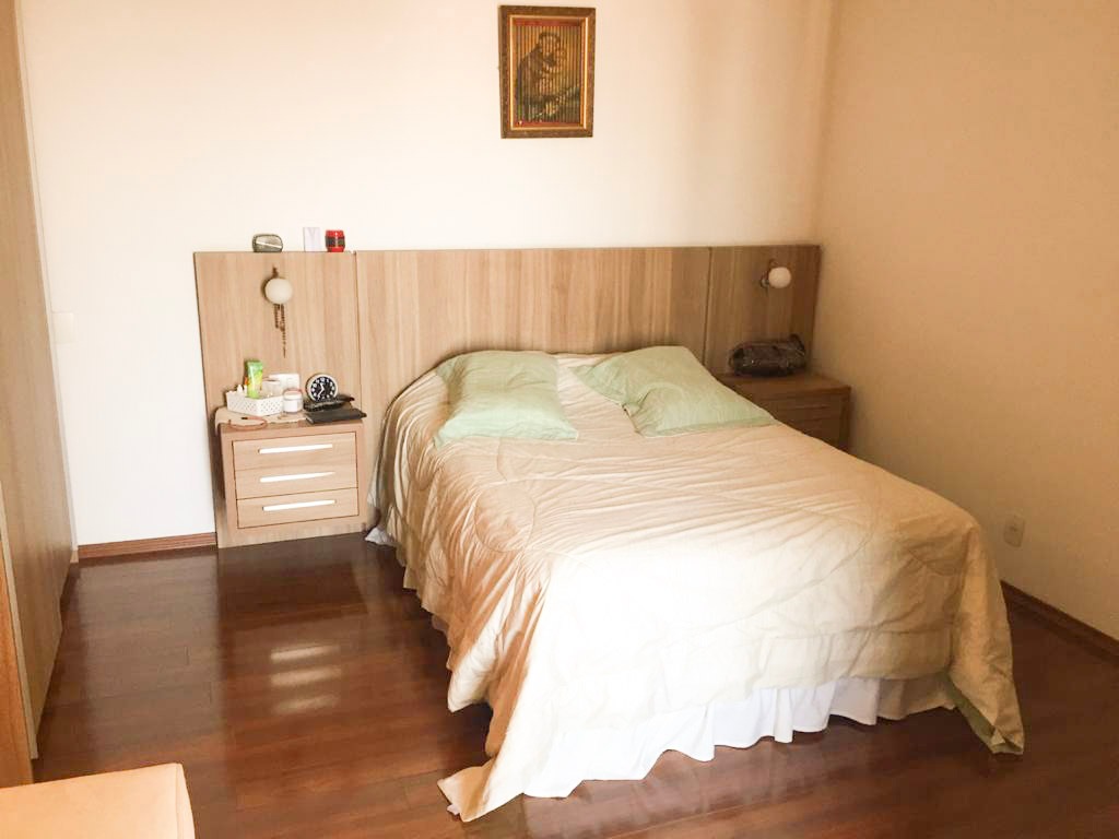 Apartamento à venda com 3 quartos, 140m² - Foto 4