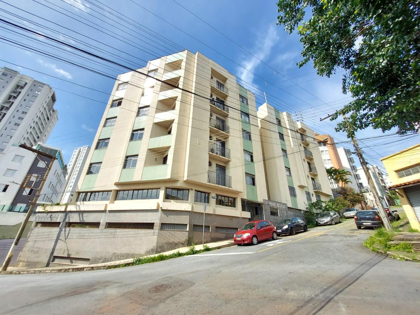 Apartamento para alugar com 2 quartos, 100m² - Foto 1