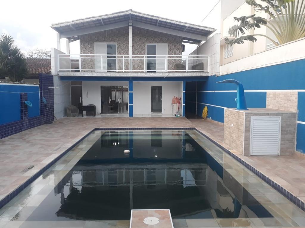 Casa à venda com 4 quartos, 400m² - Foto 1