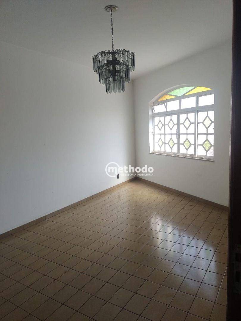 Casa à venda com 3 quartos, 300m² - Foto 8