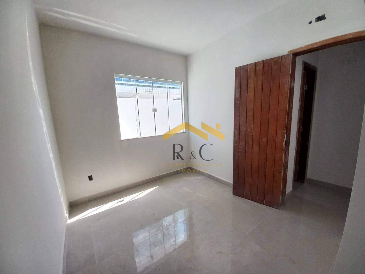 Casa à venda com 4 quartos, 140m² - Foto 19