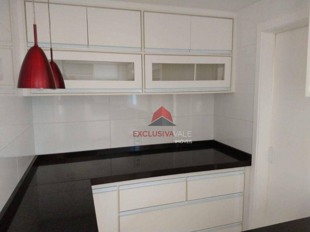 Apartamento para alugar com 4 quartos, 125m² - Foto 18