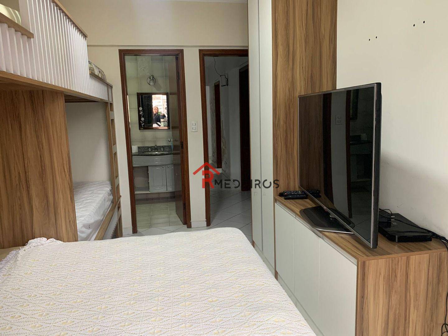 Apartamento à venda com 4 quartos, 232m² - Foto 17