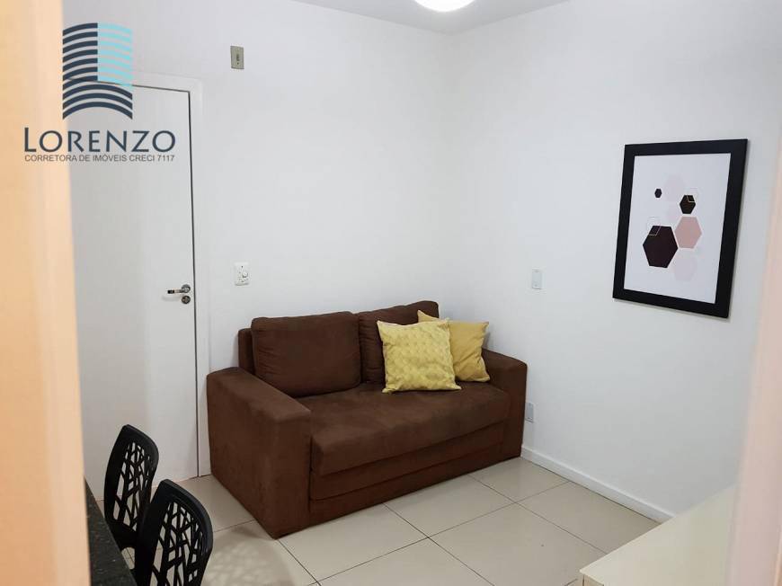 Apartamento à venda com 1 quarto, 24m² - Foto 2