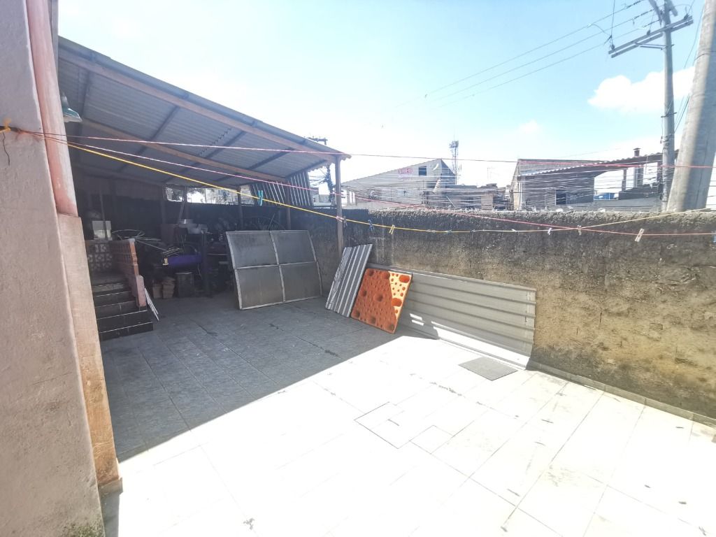 Sobrado à venda com 2 quartos, 130m² - Foto 5