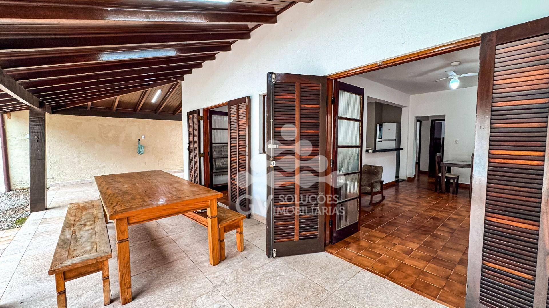 Casa à venda com 2 quartos, 193m² - Foto 6