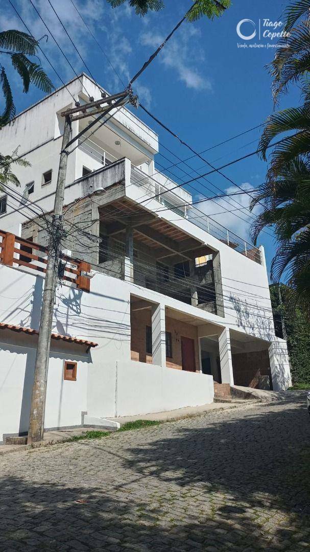 Casa de Condomínio à venda com 3 quartos, 300m² - Foto 2