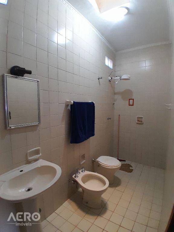 Casa à venda com 3 quartos, 175m² - Foto 5