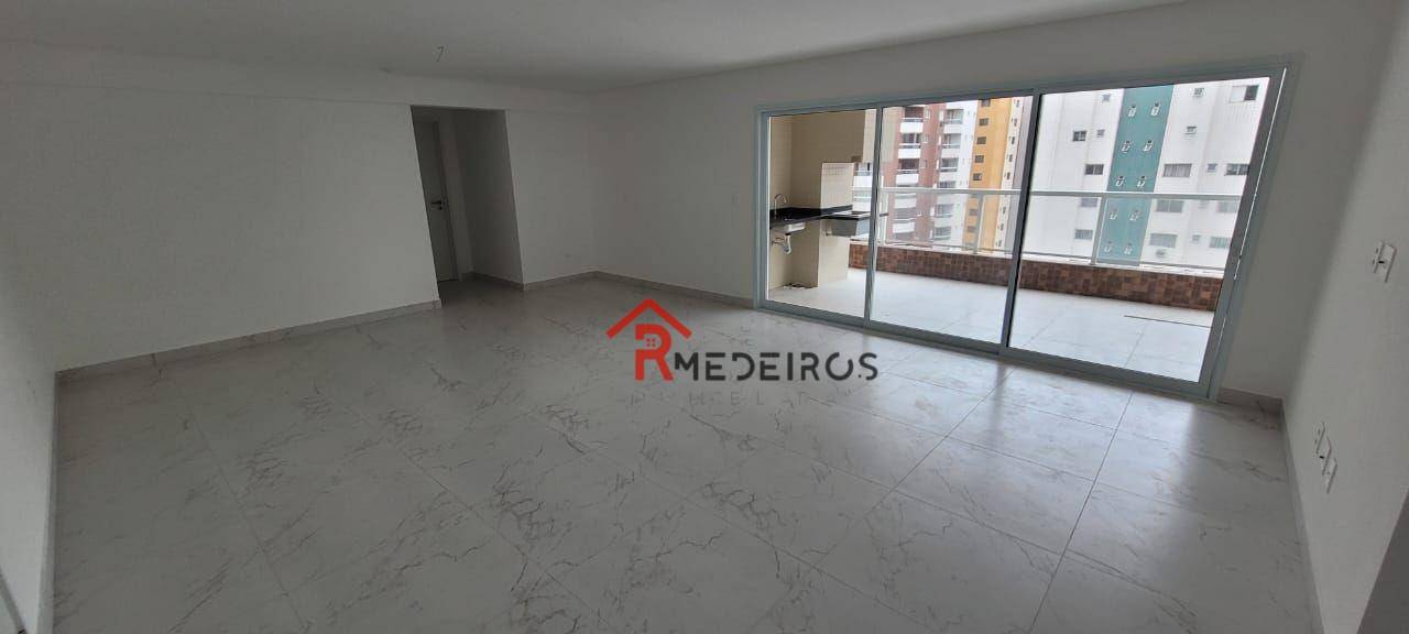 Apartamento à venda com 3 quartos, 147m² - Foto 2