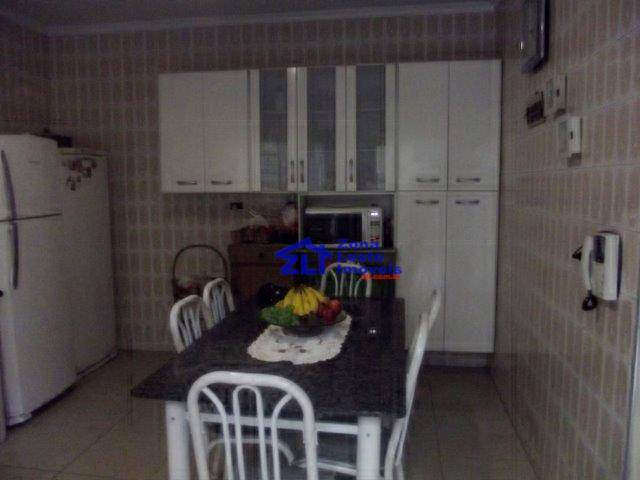 Sobrado à venda com 3 quartos, 240m² - Foto 26