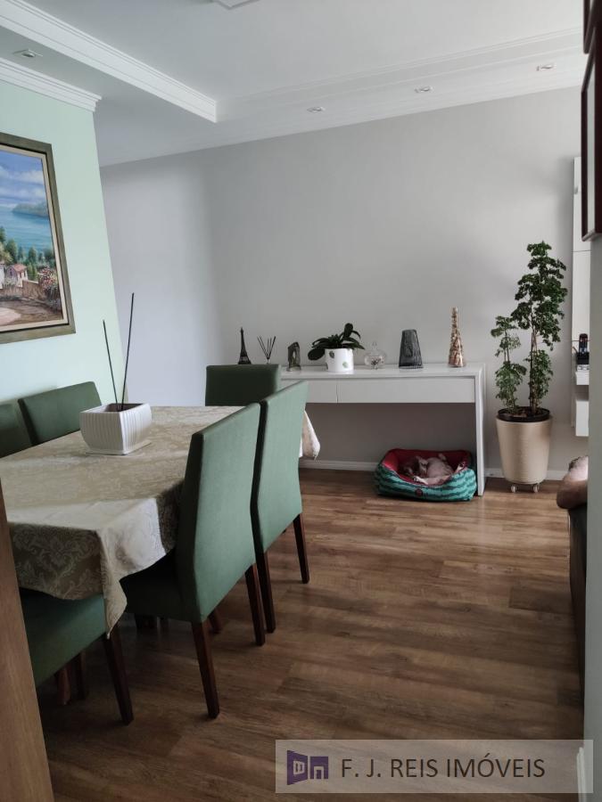 Apartamento à venda com 2 quartos, 62m² - Foto 5