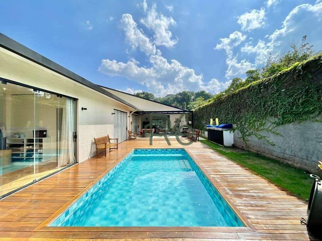 Casa à venda com 3 quartos, 277m² - Foto 10