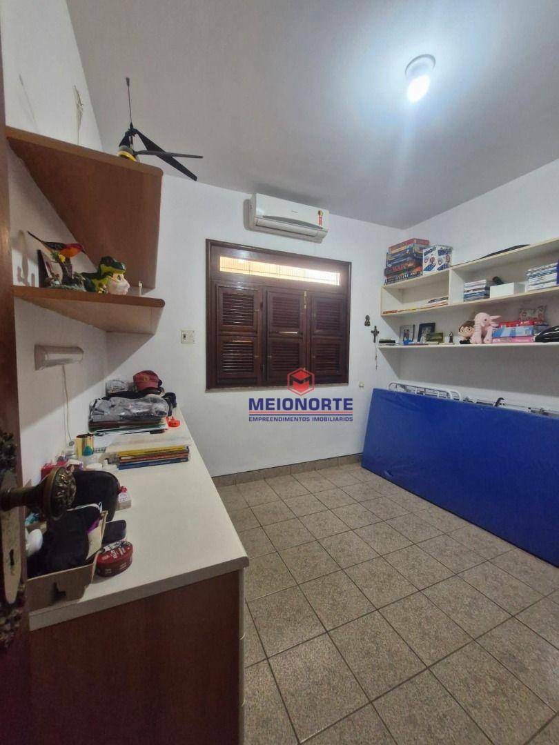 Casa à venda com 3 quartos, 200m² - Foto 11