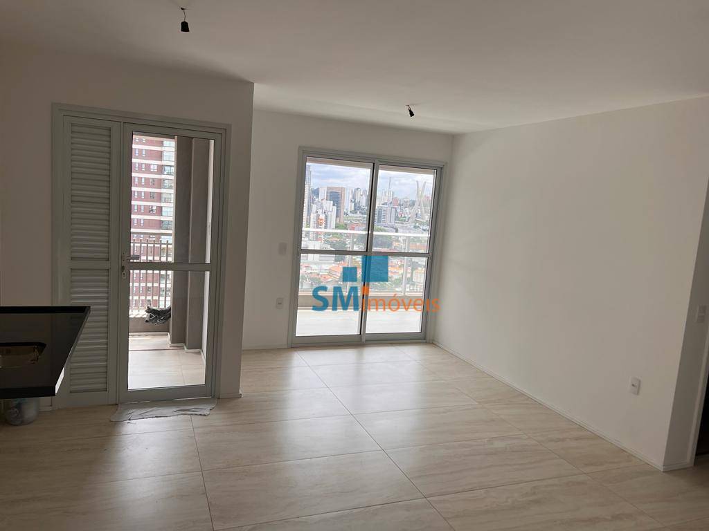 Apartamento à venda com 2 quartos, 70m² - Foto 1