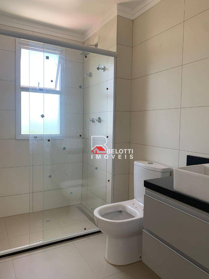 Apartamento para alugar com 3 quartos, 151m² - Foto 6