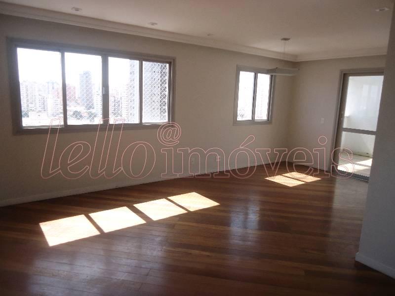 Apartamento para alugar com 3 quartos, 180m² - Foto 1